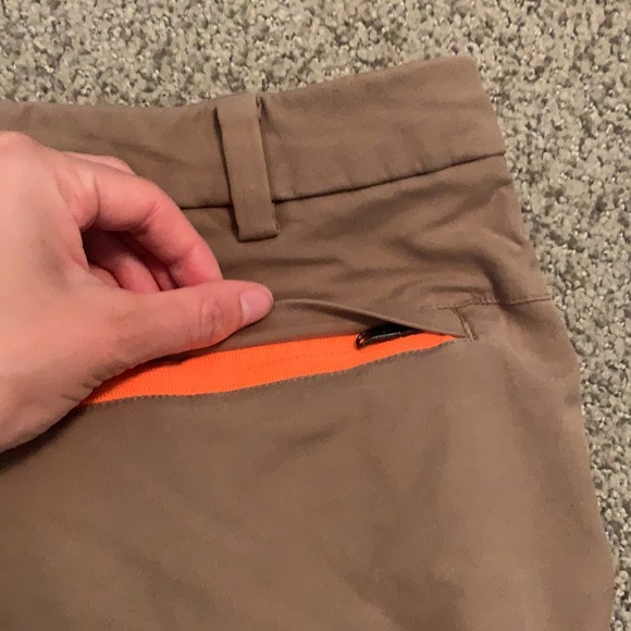 Men’s lululemon pants - Picture 5 of 6